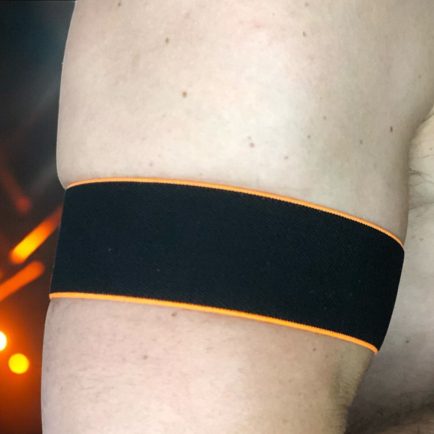 Pair Of Black Bicep Bands – Choice of 6 Edge Trim Colours.