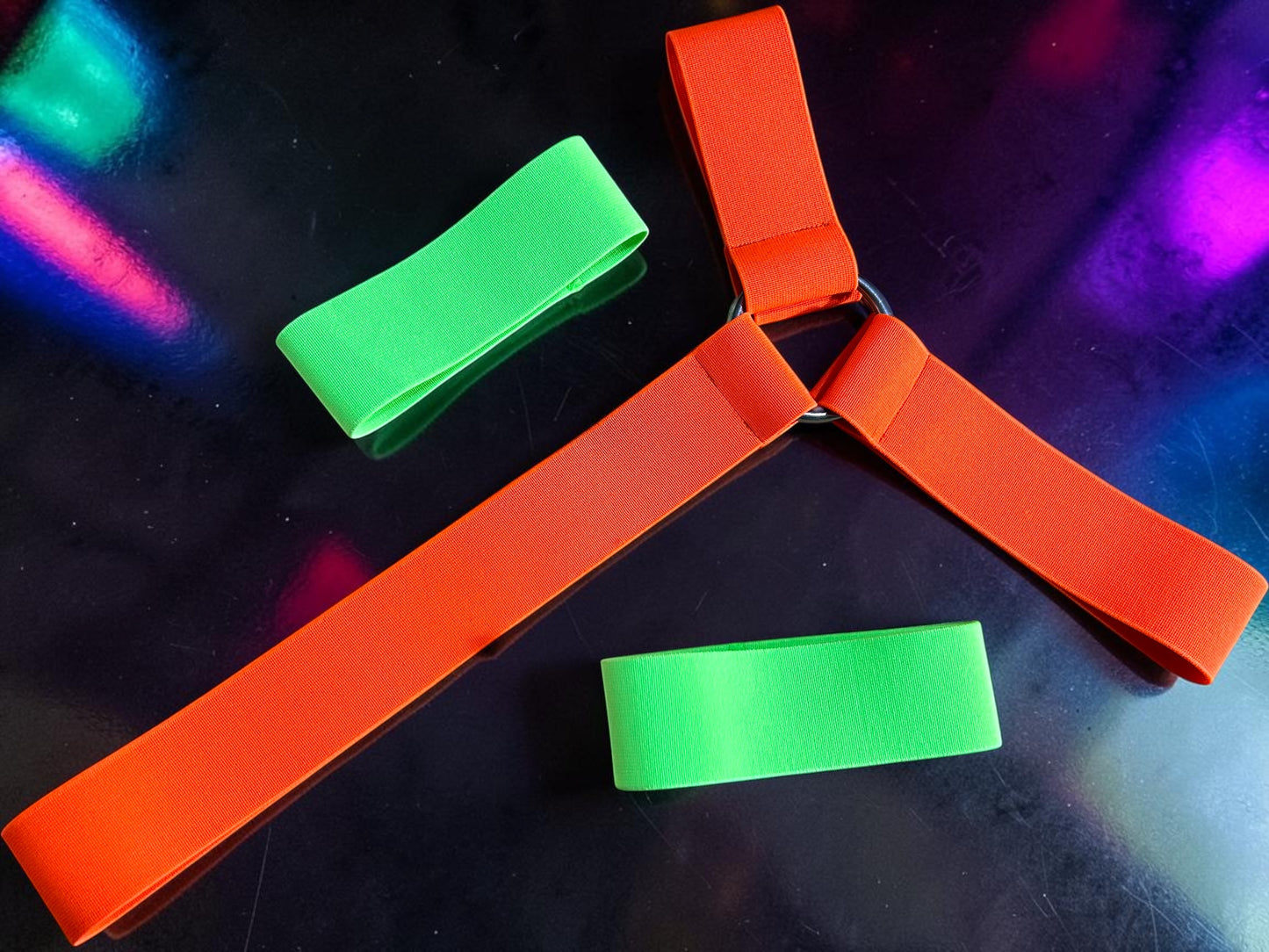 Brustgeschirr im Spartan-Stil für Herren mit Bizepsbändern - Neonorange