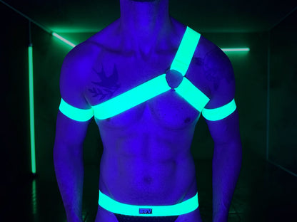 None green spartan style chest harness set with jockstrap and thigh bands products video with model